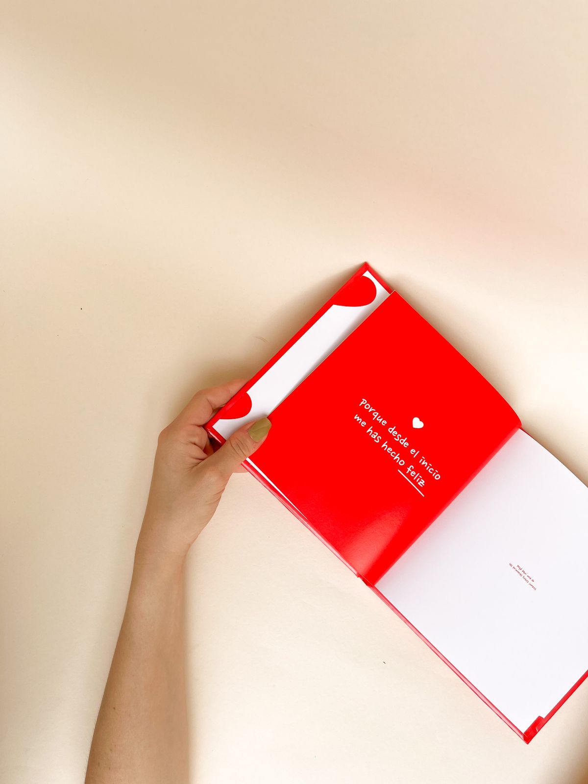 Loves Book - Imagen 3